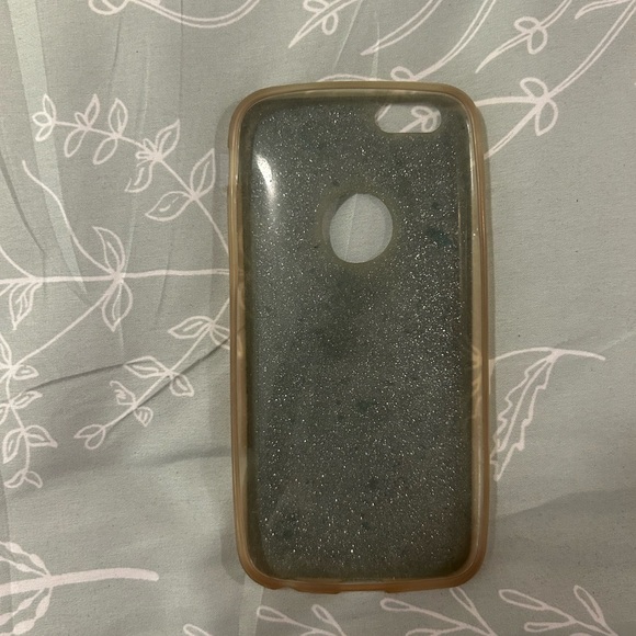 2 iPhone 6 Cases - Picture 3 of 4